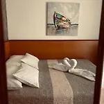 Bed and breakfast Sobe/rooms Riva