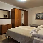 Sobe/rooms Riva Bed and breakfast