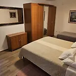 Sobe/rooms Riva Bed and breakfast Zadar