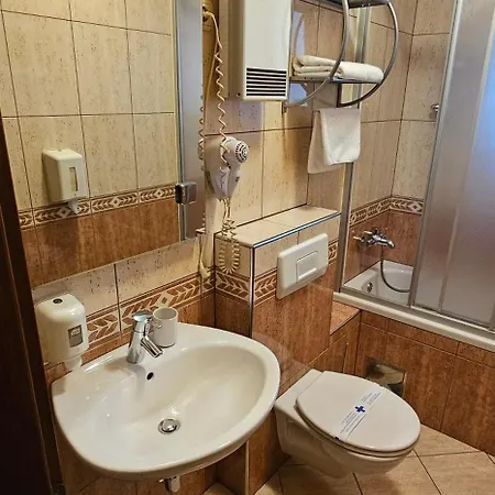 Sobe/rooms Riva B&B 3*