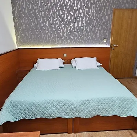 Sobe/rooms Riva 3* Zadar