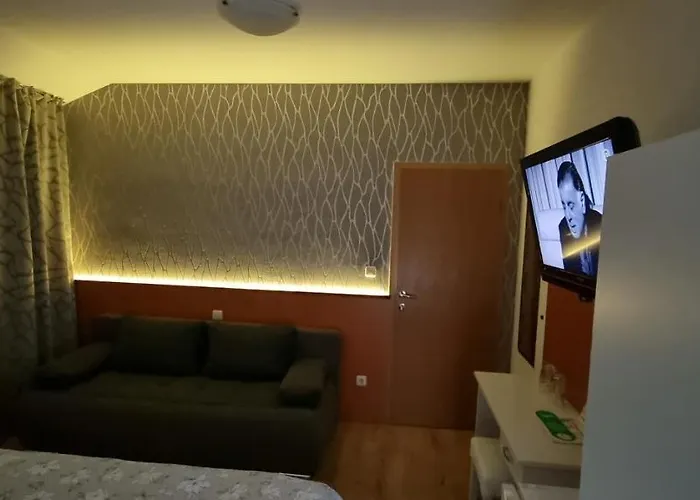 Sobe/rooms Riva krevet i doručak 3*