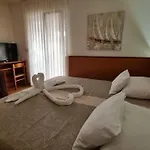 Sobe/rooms Riva Zara