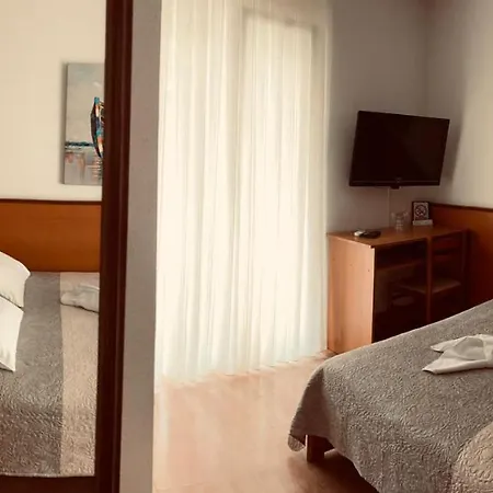 Bed and Breakfast Sobe/rooms Riva 3*