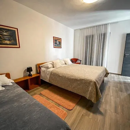 Sobe/rooms Riva Oda ve Kahvaltı