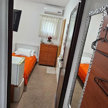Bed & Breakfast Sobe/rooms Riva Zadar