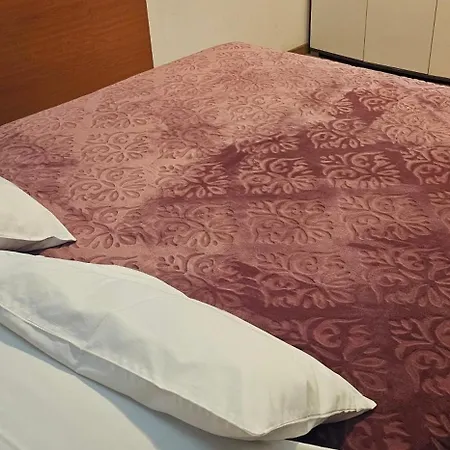 Oda ve Kahvaltı Sobe/rooms Riva