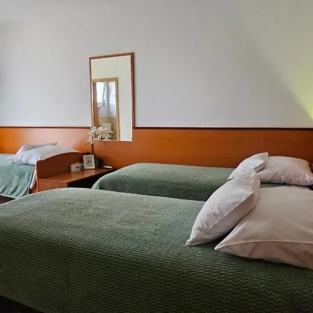 Sobe/rooms Riva Bed and Breakfast Ζαντάρ