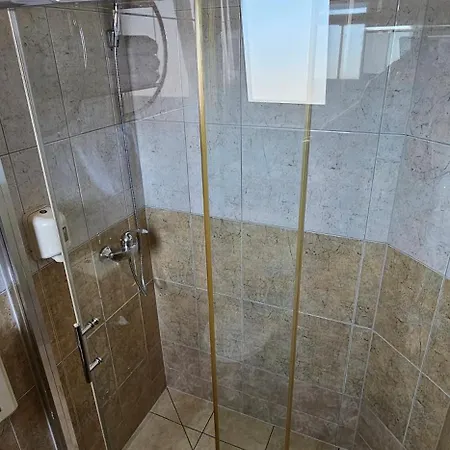 Sobe/rooms Riva 3* Ζαντάρ