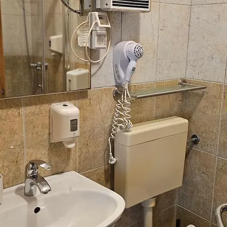 Oda ve Kahvaltı Sobe/rooms Riva Zadar