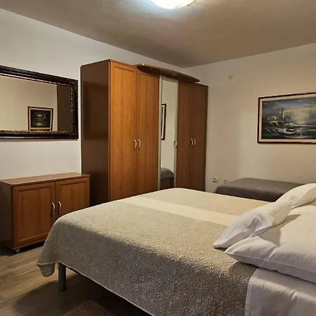 Sobe/rooms Riva Bed and Breakfast