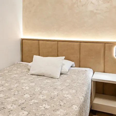 Sobe/rooms Riva Bed & Breakfast Zadar