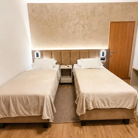 Sobe/rooms Riva