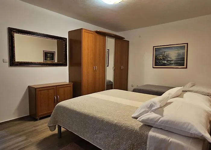 Sobe/rooms Riva Bed & Breakfast